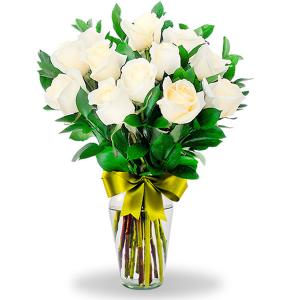 Florero con 12 rosas blancas