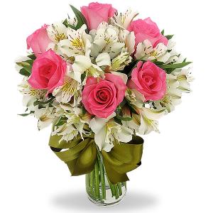 Florero con alstromerias y 6 rosas rosa