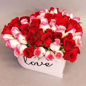 Corazon love con rosas
