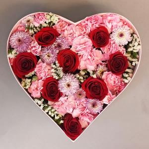 Corazon de rosas rojas for you with love
