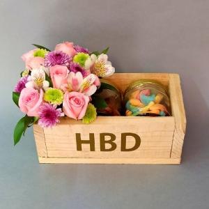 Caja Happy Birth Day con flores and candy