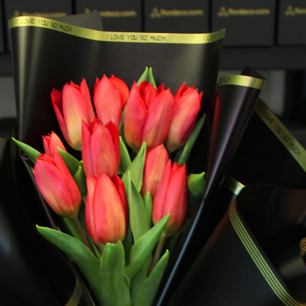 Ramo de tulipanes rojo 2607