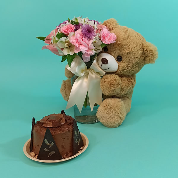 Osito con flores y pastel 3177
