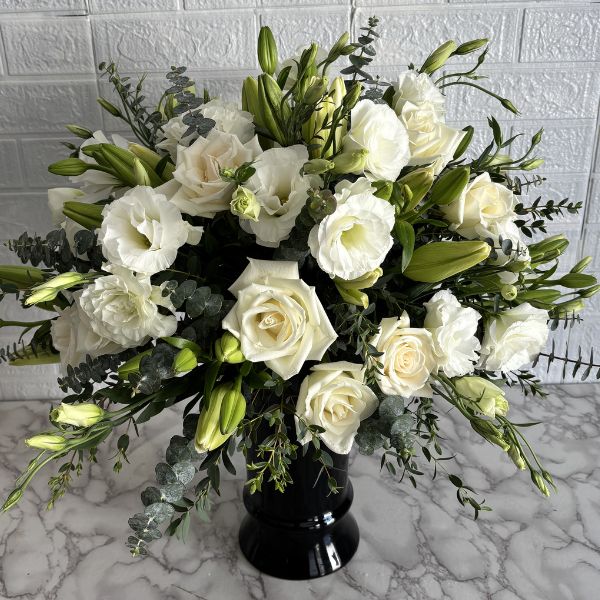 floreroconfloresblancas 3998