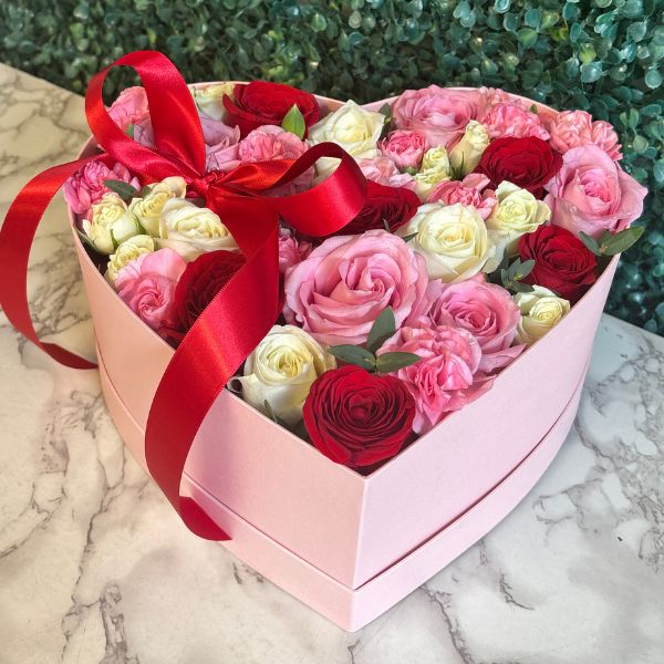 arreglocorazonrojorosayblanco 3890