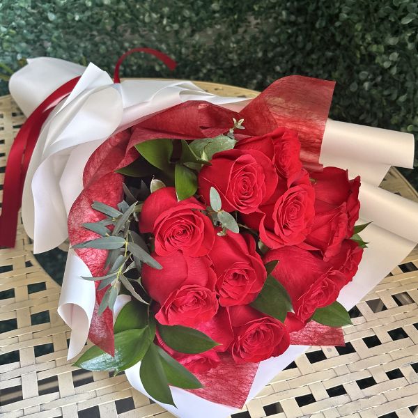 arregloenramocon12rosas 3966