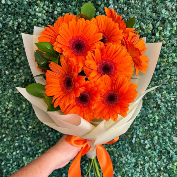 Ramo de gerberas naranja 3823