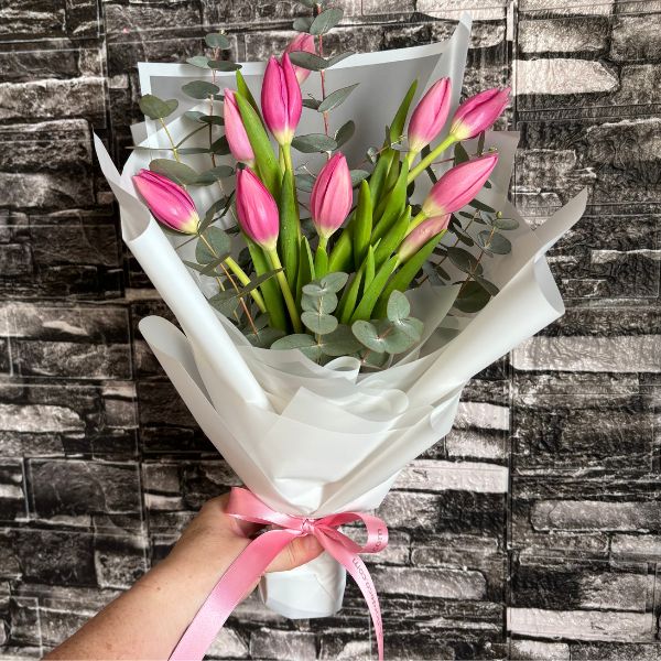 Ramo de tulipanes rosa 3706